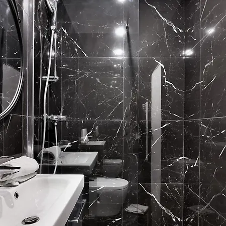 Urbanflat 99 - Spacious 6 Bedrroms In * Paris