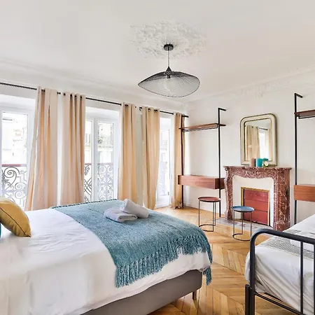 Urbanflat 99 - Spacious 6 Bedrroms In Apartmán Paříž